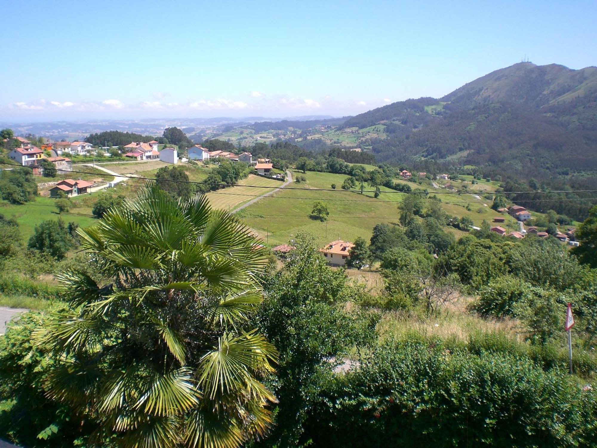 Ashram De La Peral Vendégház Illas Kültér fotó